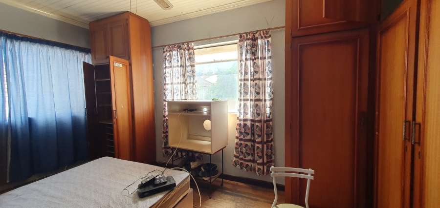 5 Bedroom Property for Sale in Uitenhage Upper Central Eastern Cape